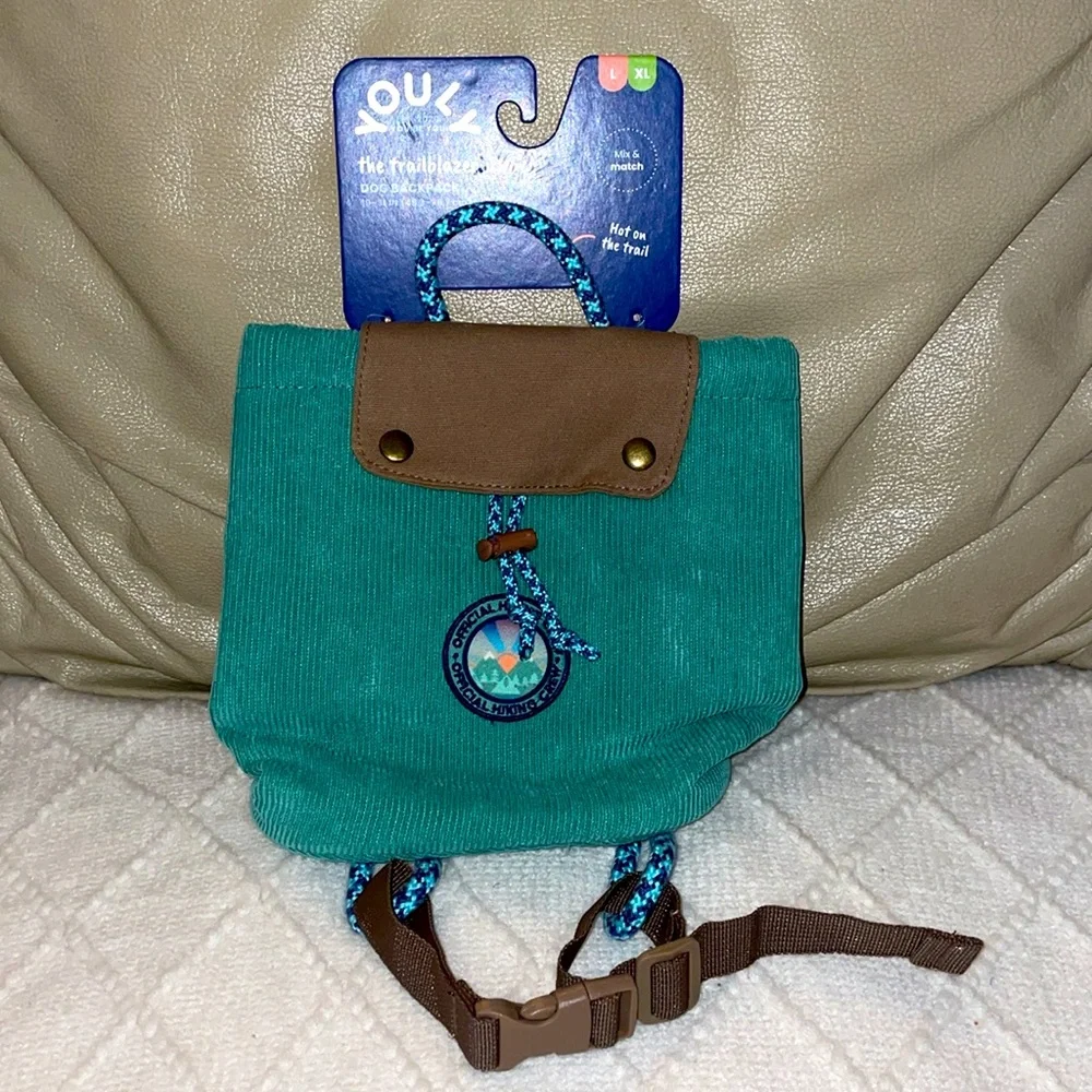 NWT YOULY DOG Backpack with Socks